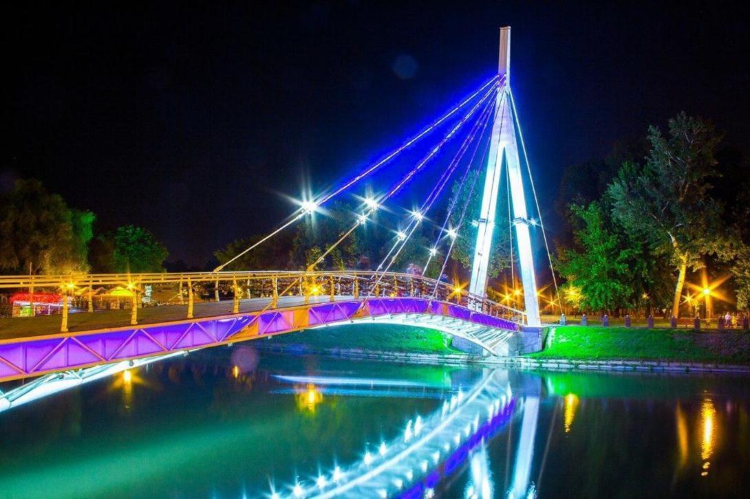Apartments On The Embankment Харків Екстер'єр фото